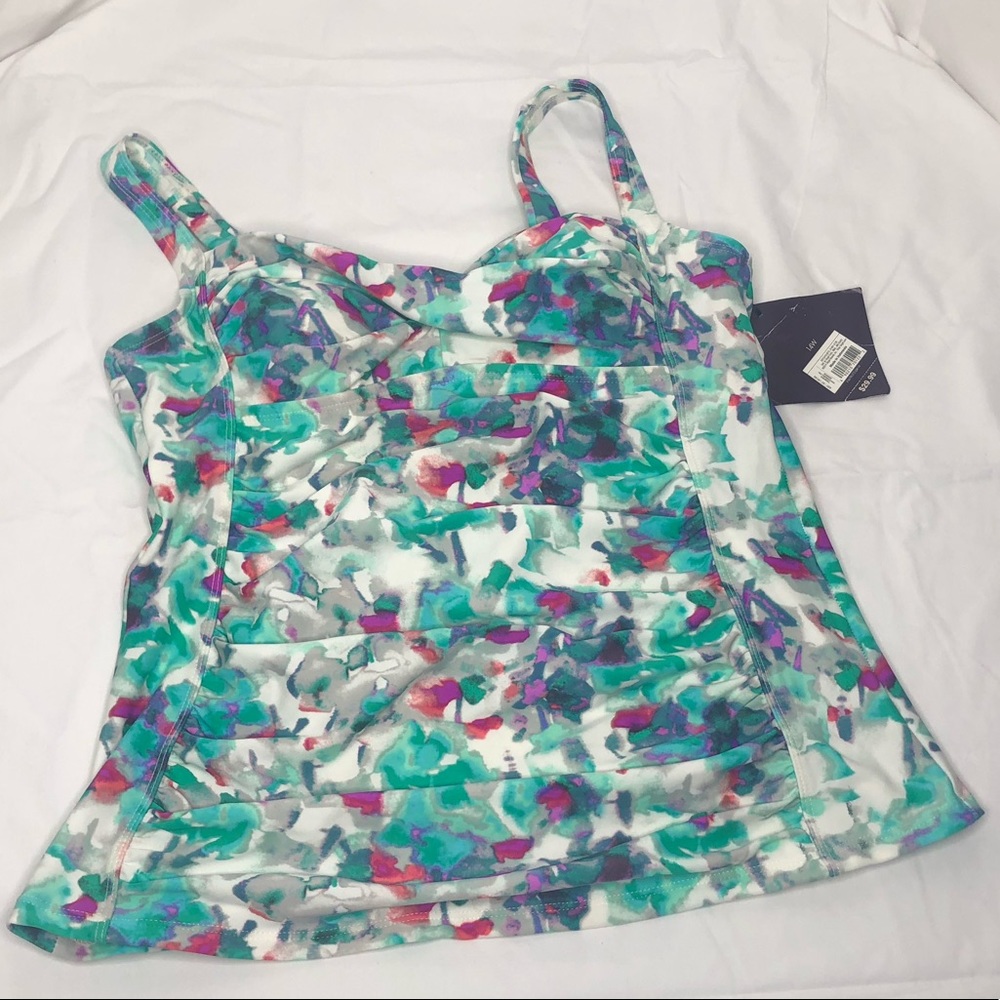 Ava & Viv tankini swim top